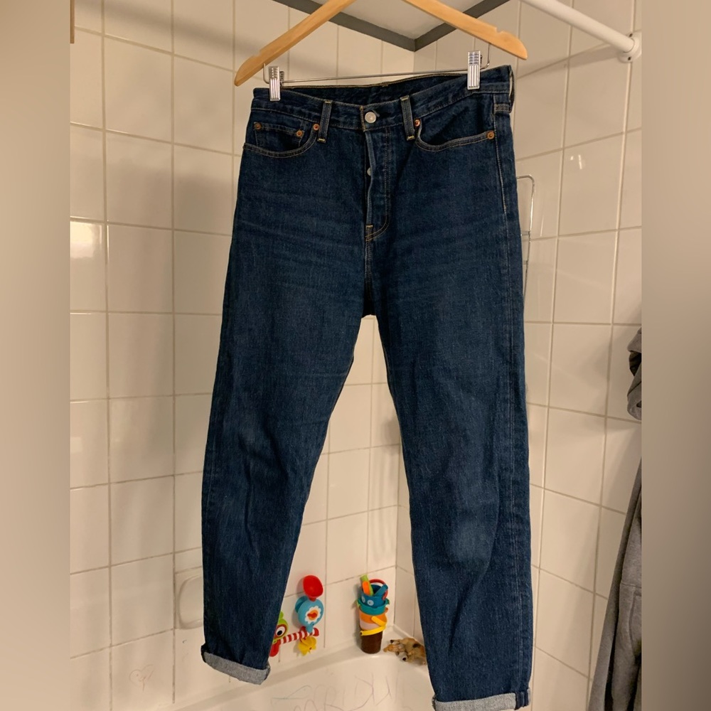 Dark denim Levi’s